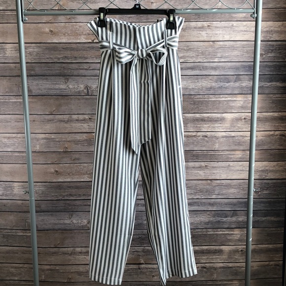 🌼Paper-bag Waist Striped Capris🌼 - Picture 4 of 6